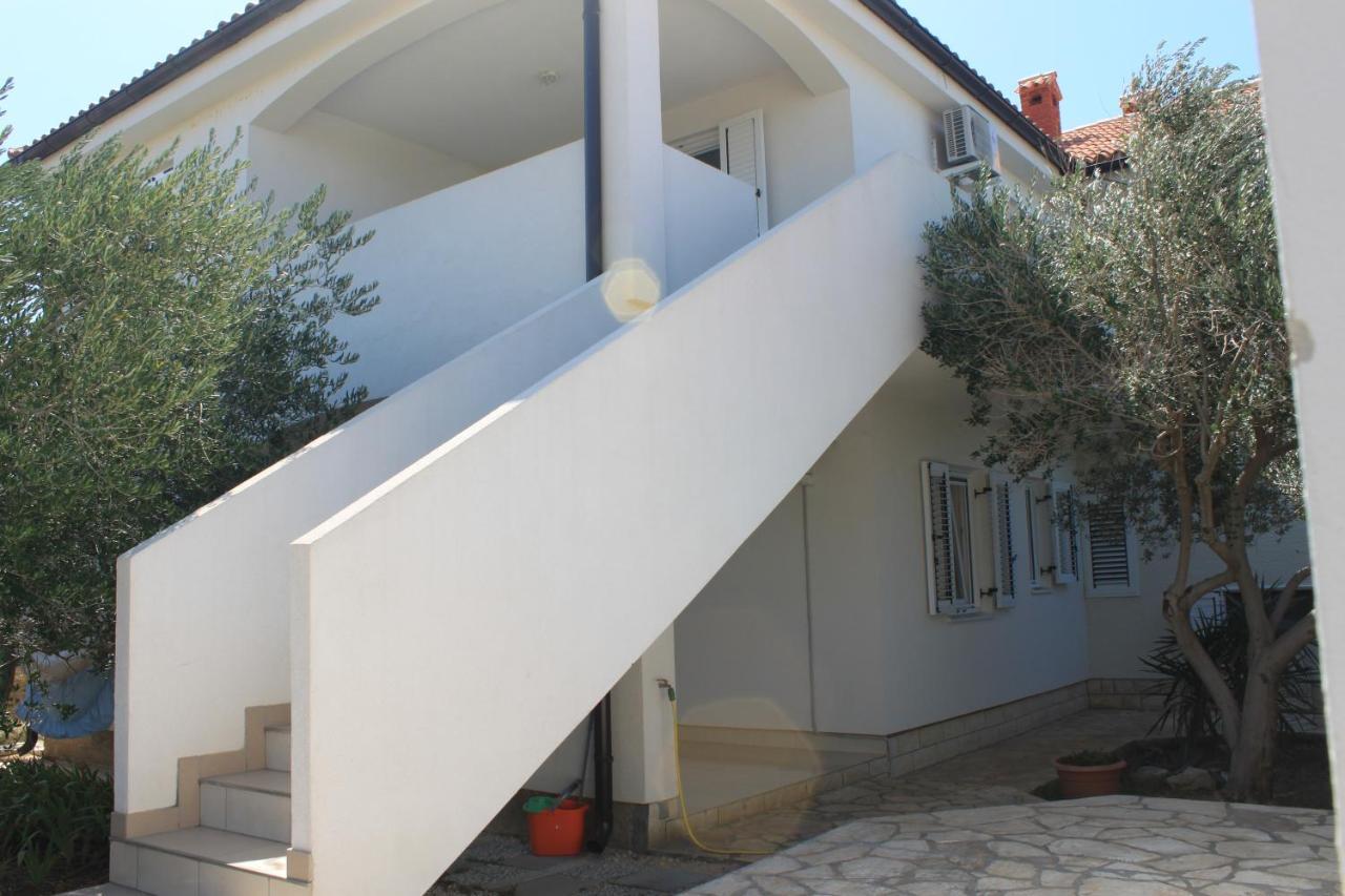 Summer House In Novalja Exterior photo