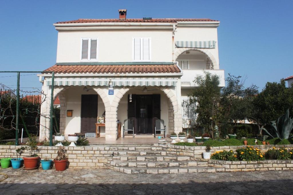 Summer House In Novalja Exterior photo