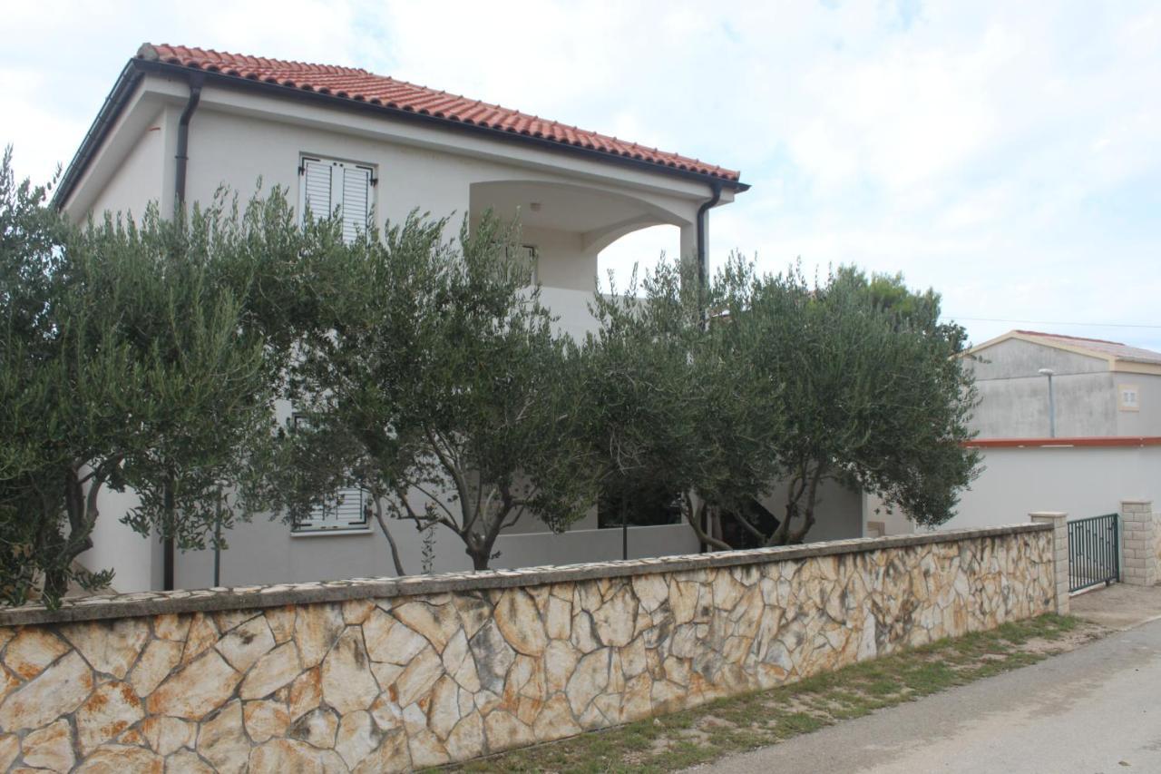 Summer House In Novalja Exterior photo